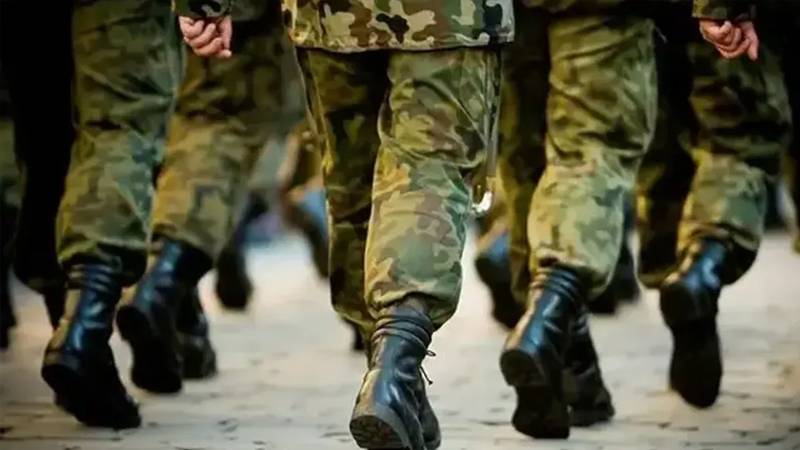 Milli Savunma Bakanı: Zorunlu askerlik devam edecek